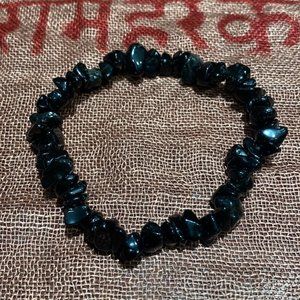 Black Onyx Chips Stretch Bracelet